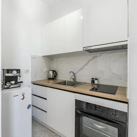 Modern With Wifi And Access By Pikhost Apartamento *