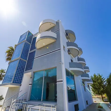 Modern With Wifi And Access By Pikhost Apartamento Golem (Tirana)