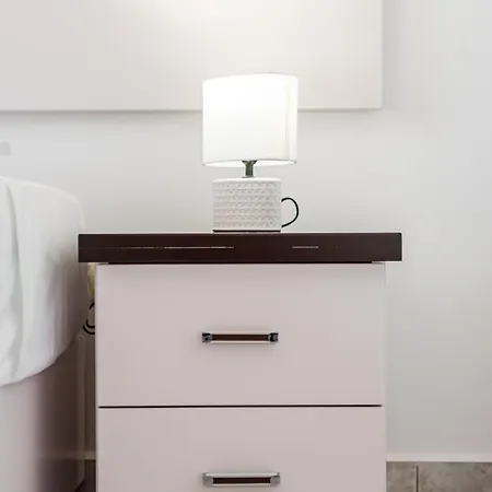 Modern With Wifi And Access By Pikhost * Golem (Tirana)