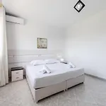 Modern With Wifi And Access By Pikhost גולם