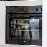Modern With Wifi And Access By Pikhost דירה גולם