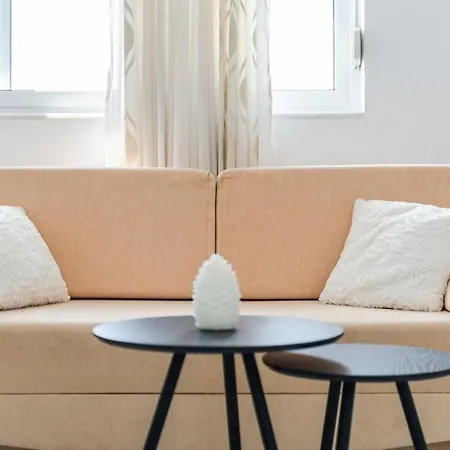 Modern With Wifi And Access By Pikhost Golem (Tirana)