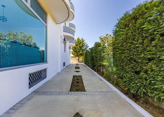 Lejlighed Modern With Wifi And Access By Pikhost